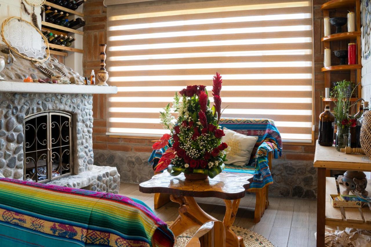 Watzara Wasi Cottage Familiar Camprestre Y Lofts En Cotacachi Kültér fotó