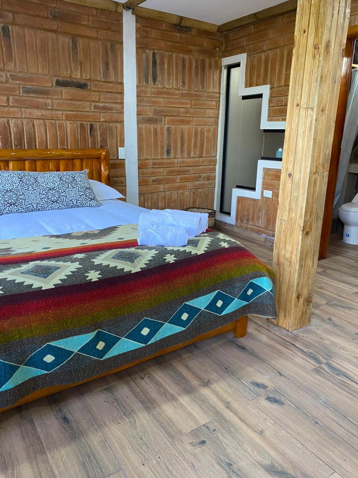 Watzara Wasi Cottage Familiar Camprestre Y Lofts En Cotacachi Kültér fotó