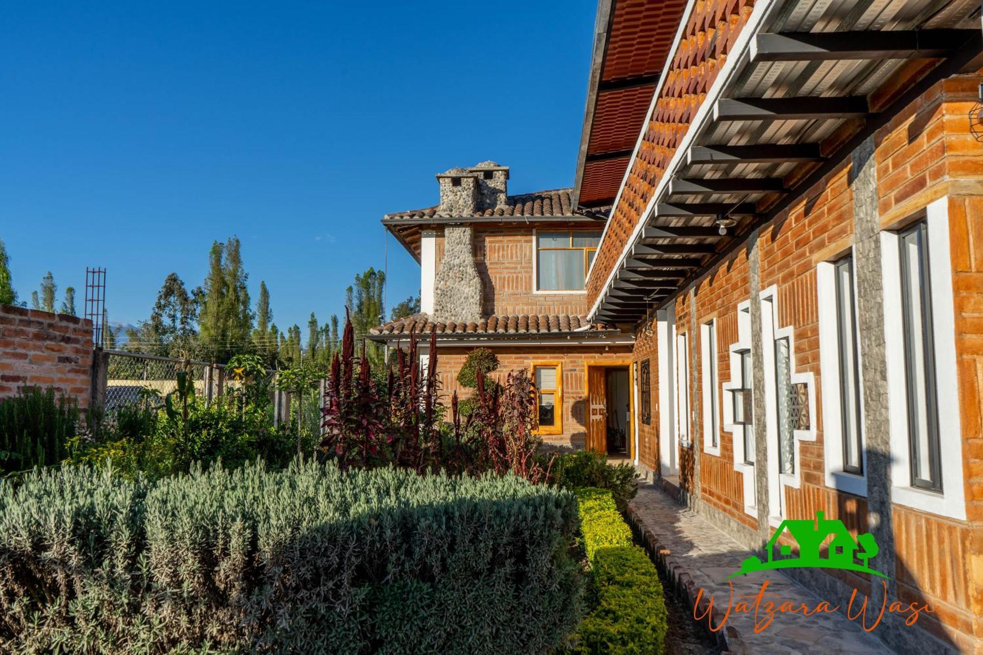 Watzara Wasi Cottage Familiar Camprestre Y Lofts En Cotacachi Kültér fotó