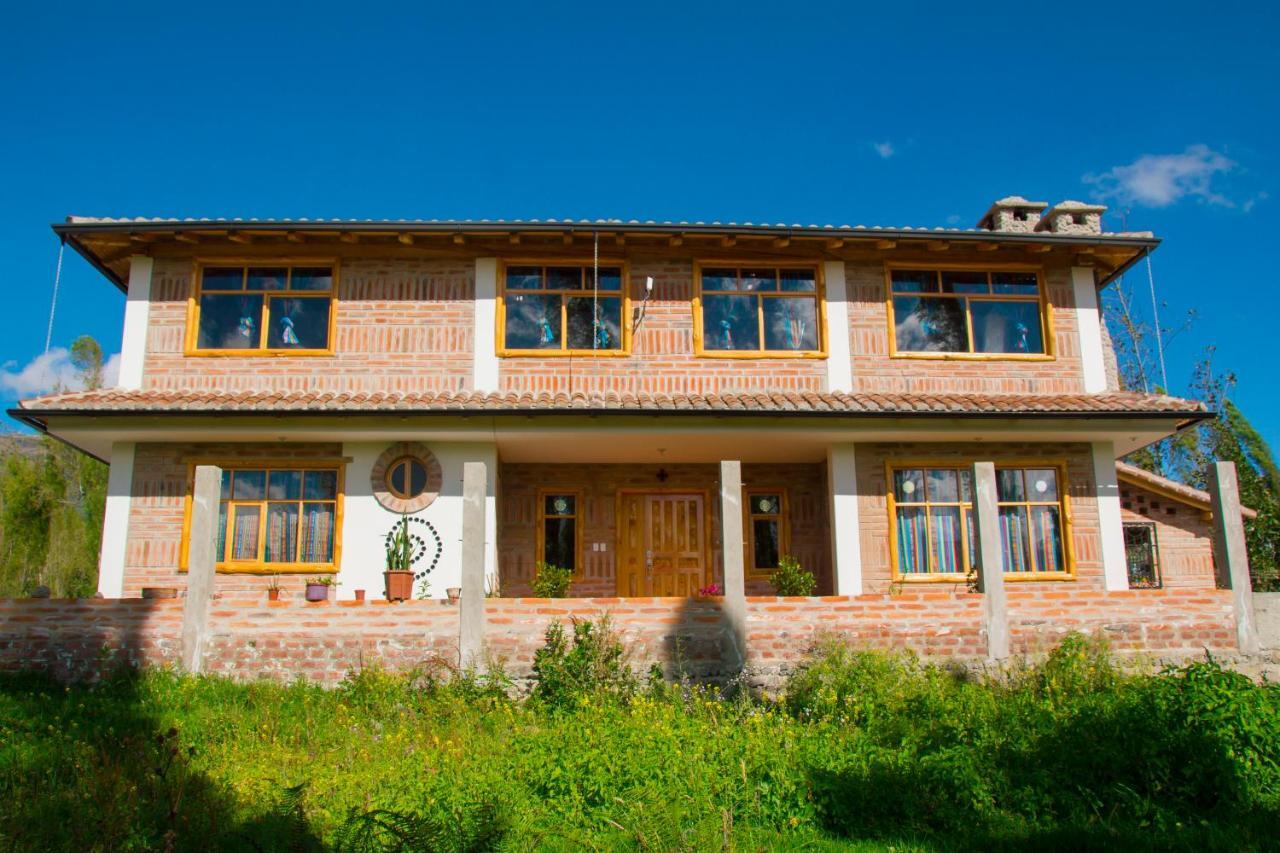 Watzara Wasi Cottage Familiar Camprestre Y Lofts En Cotacachi Kültér fotó