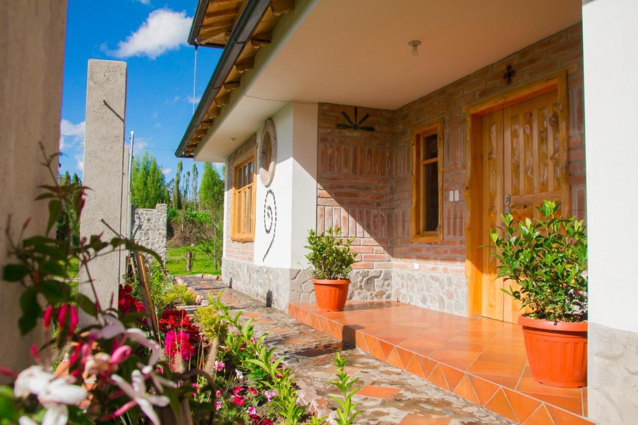 Watzara Wasi Cottage Familiar Camprestre Y Lofts En Cotacachi Kültér fotó